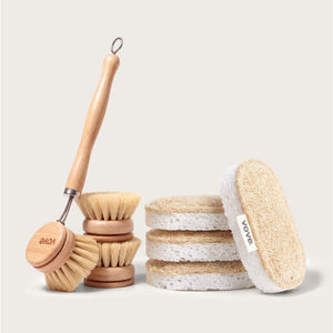 Cleaning duo: bamboo dish brush with two spare heads and four loofah scrub sponges